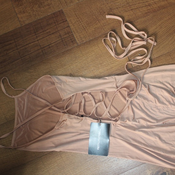 Camel slinky Lace back Midi dress - Picture 2 of 5